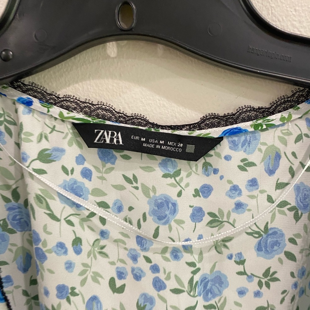 Zara | Cropped Floral Blouse - Picture 5 of 11